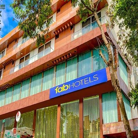 Fabhotel Emirates Suites - Sarjapur Road Бангалор Экстерьер фото