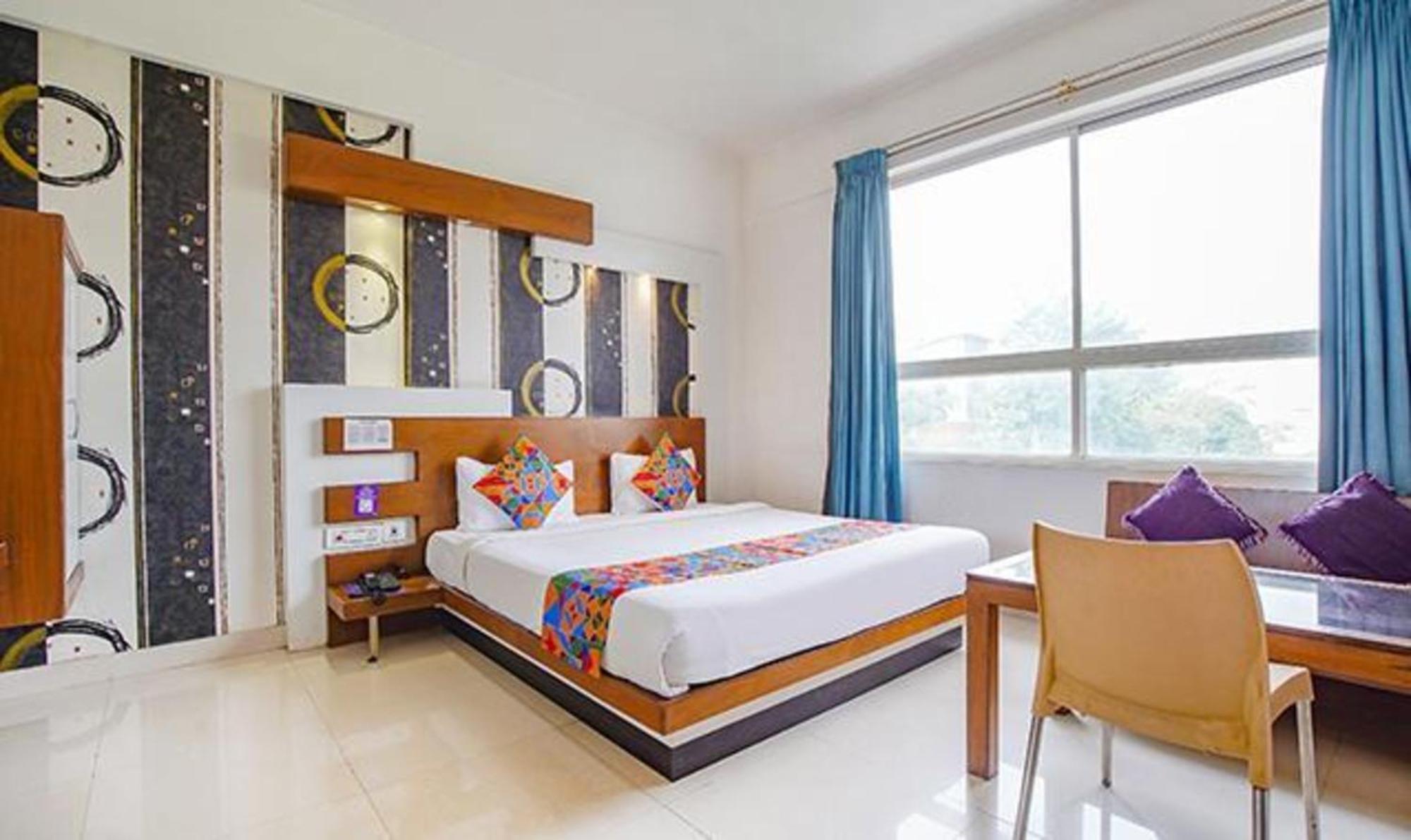 Fabhotel Emirates Suites - Sarjapur Road Бангалор Экстерьер фото