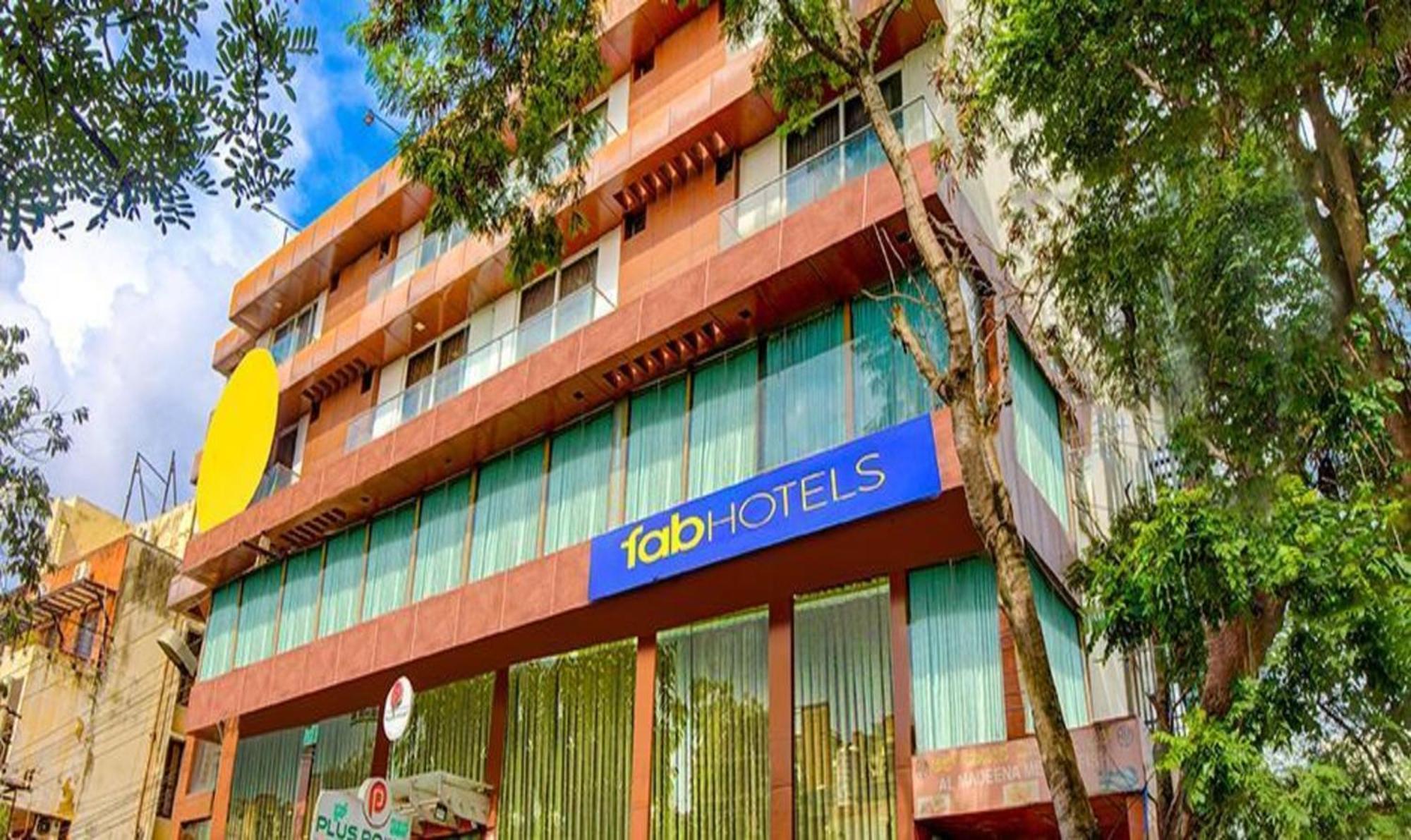 Fabhotel Emirates Suites - Sarjapur Road Бангалор Экстерьер фото